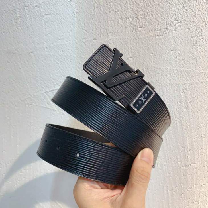Picture of Louis Vuitton Belts _SKUfw214205013fw